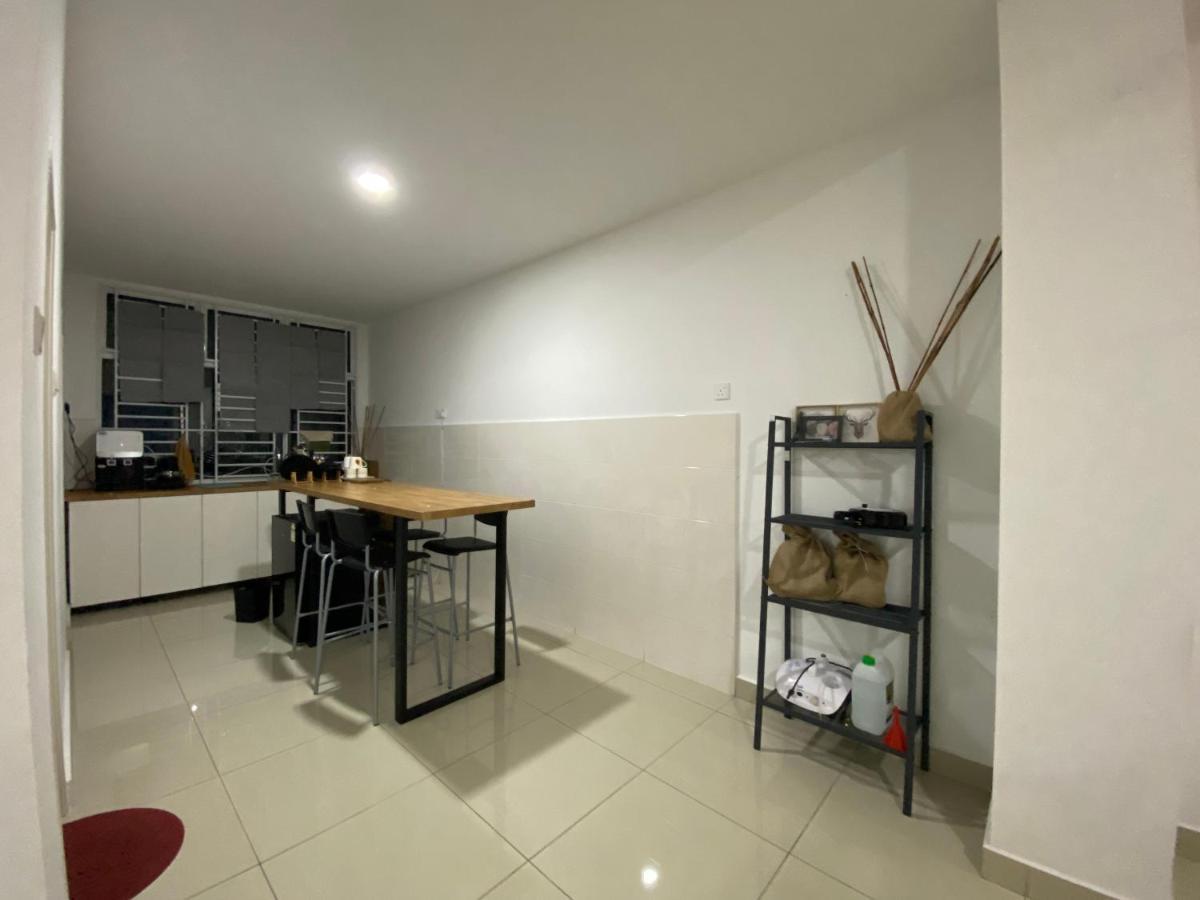 Desaru Happy Guest House D Bagian luar foto