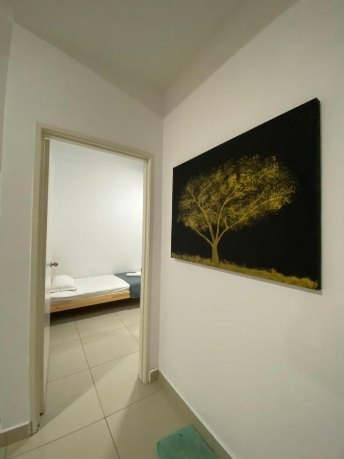 Desaru Happy Guest House D Bagian luar foto